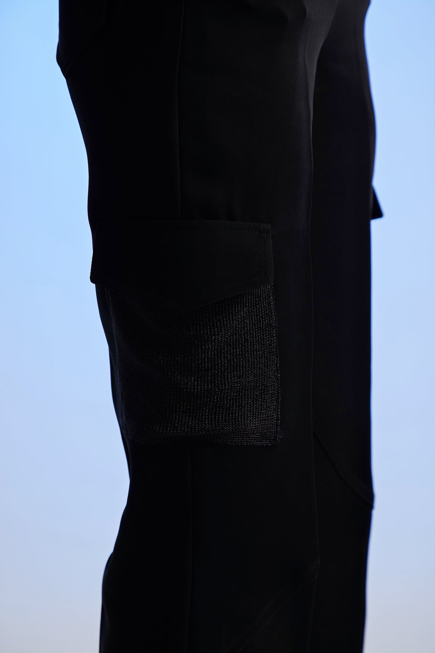 INFINITE MESH JOGGERS