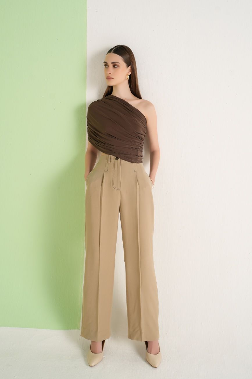 MOCHA DRAPE TOP