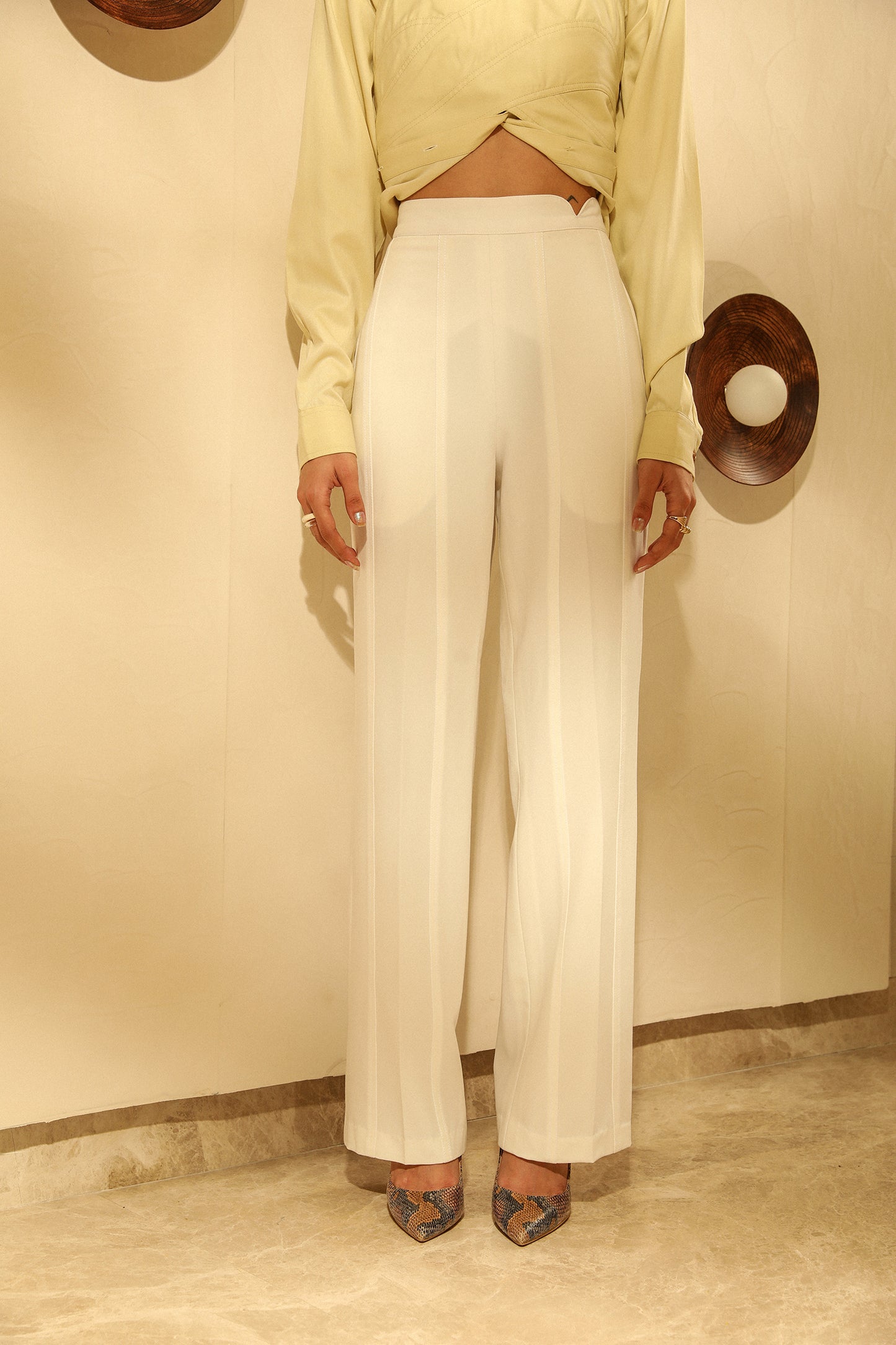 ICE WHITE STRAIGHT PANTS